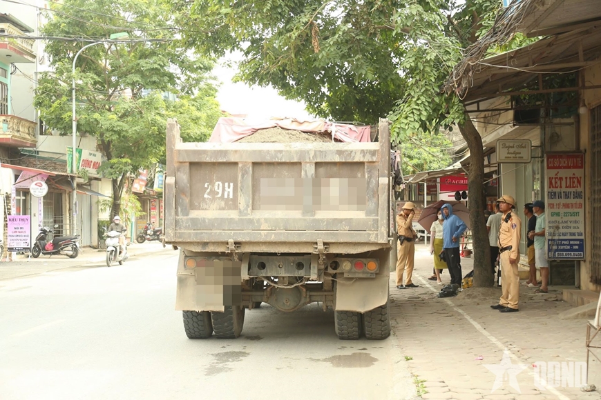 Hà Nội: Xử lý nghiêm xe quá khổ, quá tải tại cửa ngõ phía Nam