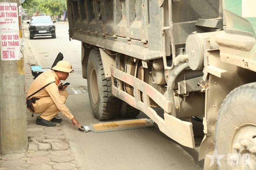 Hà Nội: Xử lý nghiêm xe quá khổ, quá tải tại cửa ngõ phía Nam