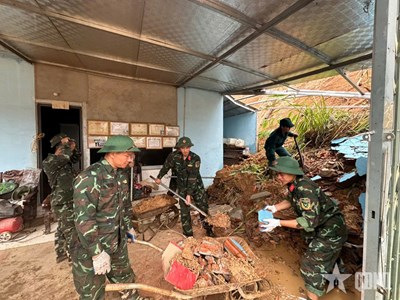 Gallery - 	Nghĩa tình quân dân nơi tâm lũ