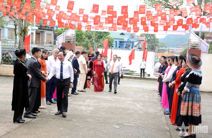 Đại tướng Trịnh Văn Quyết dự, phát biểu chỉ đạo Đại hội đại biểu Đảng bộ xã Nguyên Bình, tỉnh Cao Bằng