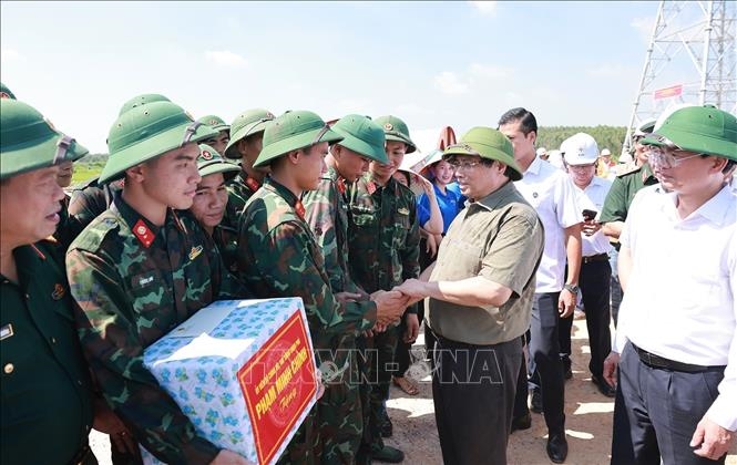 Thủ tướng Phạm Minh Chính: Đến 19-8 phải hoàn thành dự án đường dây tải điện 500kV Lào Cai - Vĩnh Yên