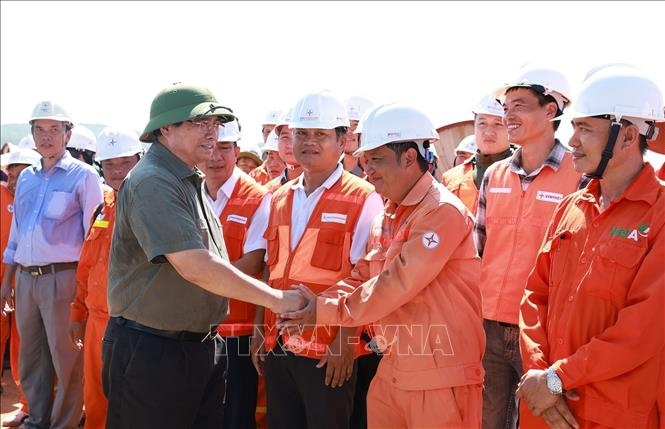 Thủ tướng Phạm Minh Chính: Đến 19-8 phải hoàn thành dự án đường dây tải điện 500kV Lào Cai - Vĩnh Yên