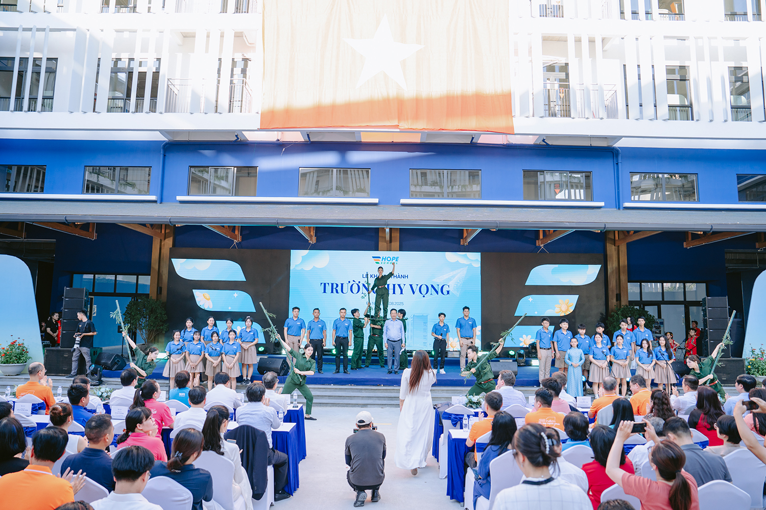 Khánh thành trường Hy Vọng - nơi ươm mầm tương lai từ yêu thương