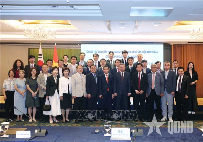 Tổng Bí thư Tô Lâm gặp những người bạn Hàn Quốc