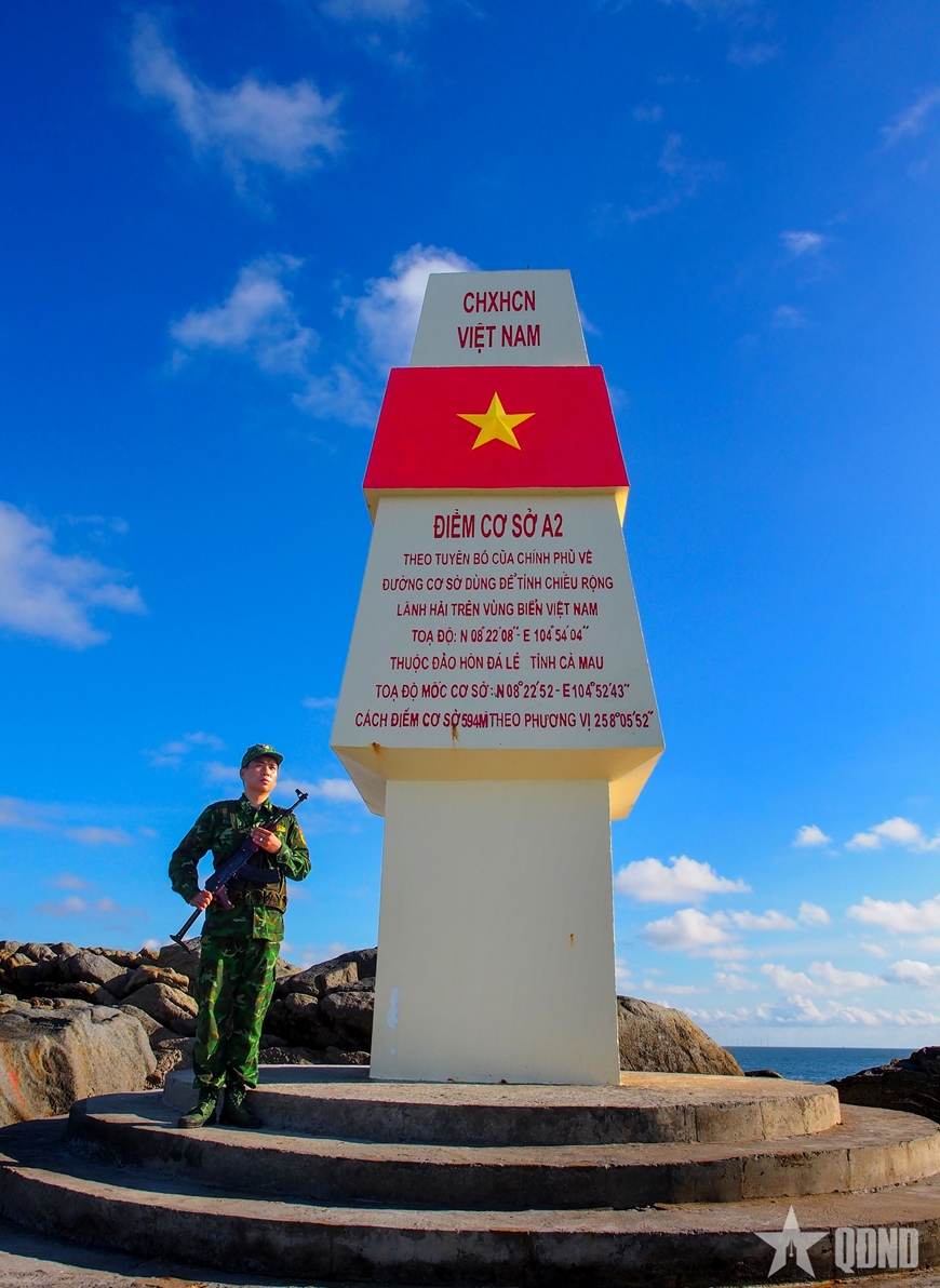 Thiêng liêng Hòn Đá Lẻ