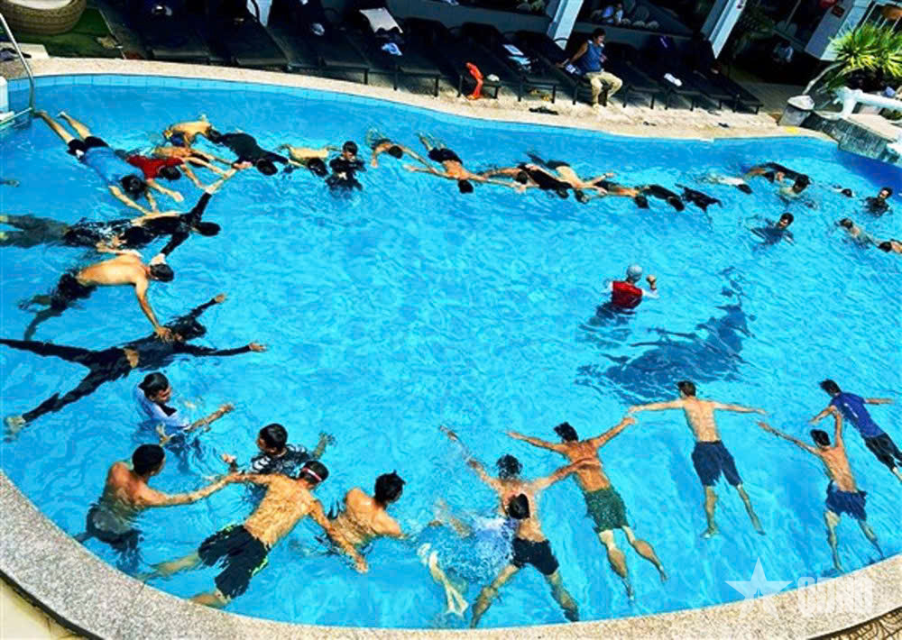 Khai mạc tập huấn chuyên môn cho nhân viên cứu hộ môn bơi, lặn tỉnh Khánh Hòa