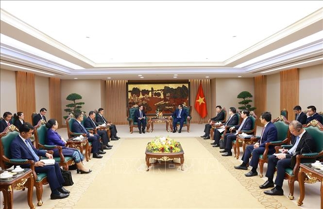 Thủ tướng Phạm Minh Chính tiếp Phó thủ tướng, Trưởng ban cải cách doanh nghiệp Lào