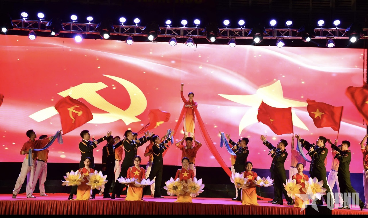 Tự hào tiến bước dưới cờ Đảng: Dấu ấn nghệ thuật chào mừng Đại hội đại biểu Đảng bộ Học viện Kỹ thuật Quân sự