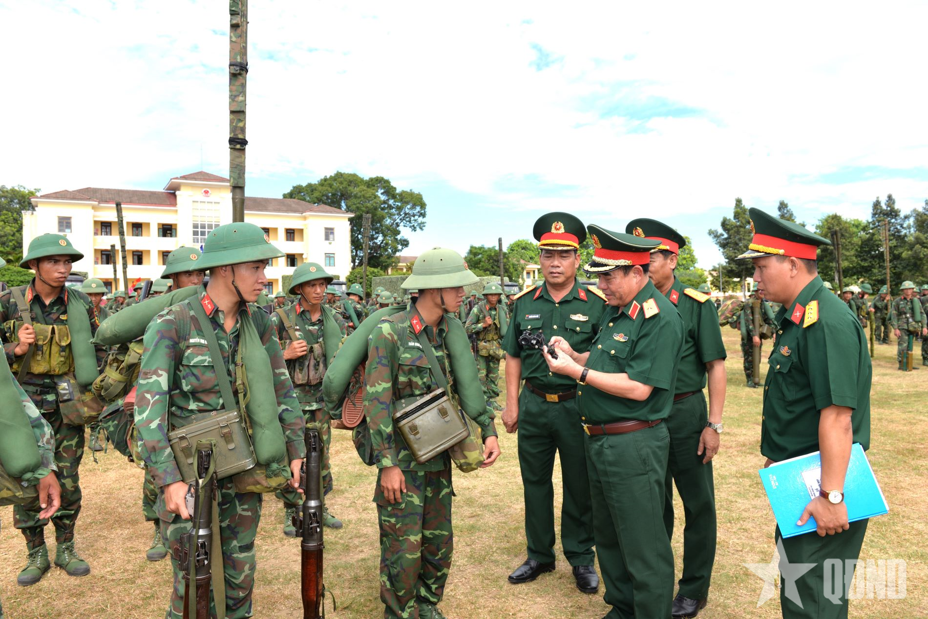 Bộ Quốc phòng kiểm tra sẵn sàng chiến đấu tại Sư đoàn 315 (Quân khu 5)