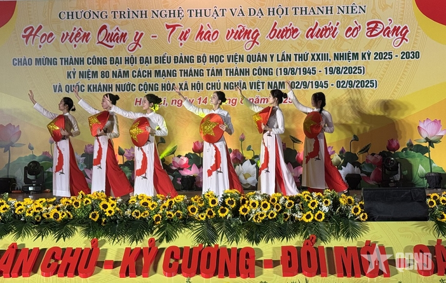 “Học viện Quân y - Tự hào vững bước dưới cờ Đảng”