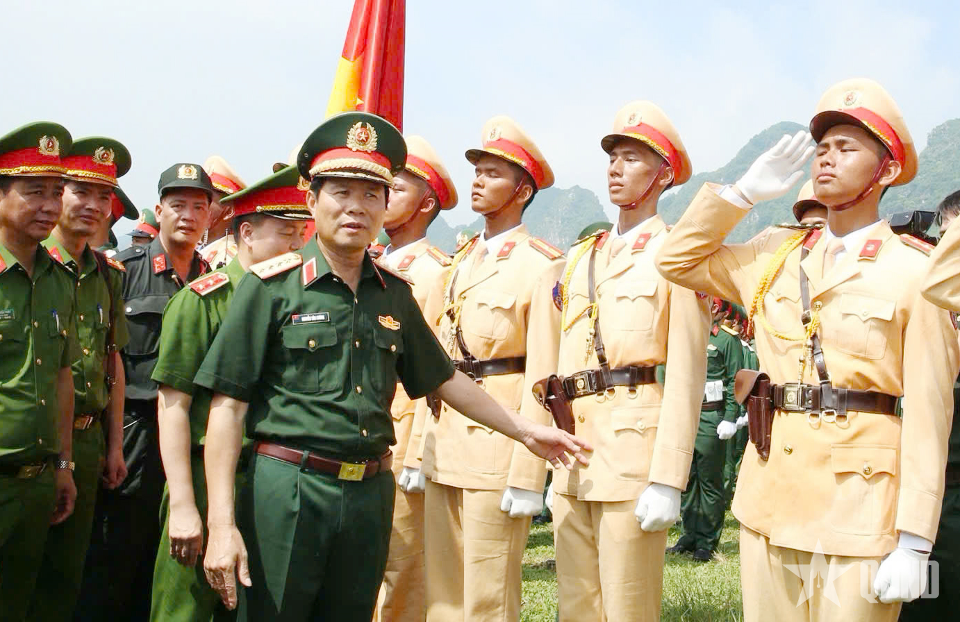 Phát huy truyền thống đoàn kết, gắn bó, hiệp đồng chặt chẽ giữa Công an nhân dân và Quân đội nhân dân

