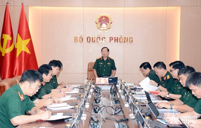 View - 	Lãnh đạo Bộ Quốc phòng nghe báo cáo hệ sinh thái số ngành CTĐ, CTCT