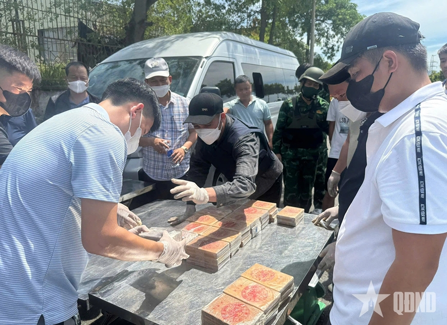 BĐBP Quảng Trị triệt phá đường dây vận chuyển gần 300kg ma túy xuyên quốc gia