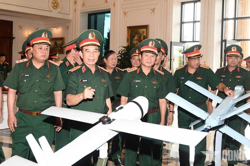 Đại tướng Phan Văn Giang làm việc với Tổng cục Công nghiệp Quốc phòng
