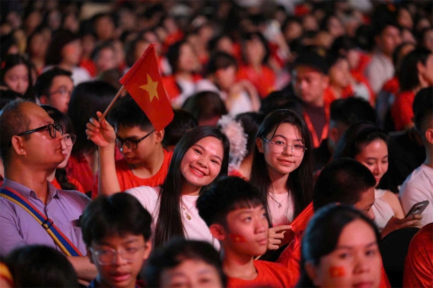 30.000 khán giả hát vang Quốc ca trong “Tự hào là người Việt Nam”