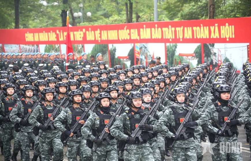 Những yếu tố quyết định sự lớn mạnh và thắng lợi vẻ vang của Công an nhân dân Việt Nam anh hùng