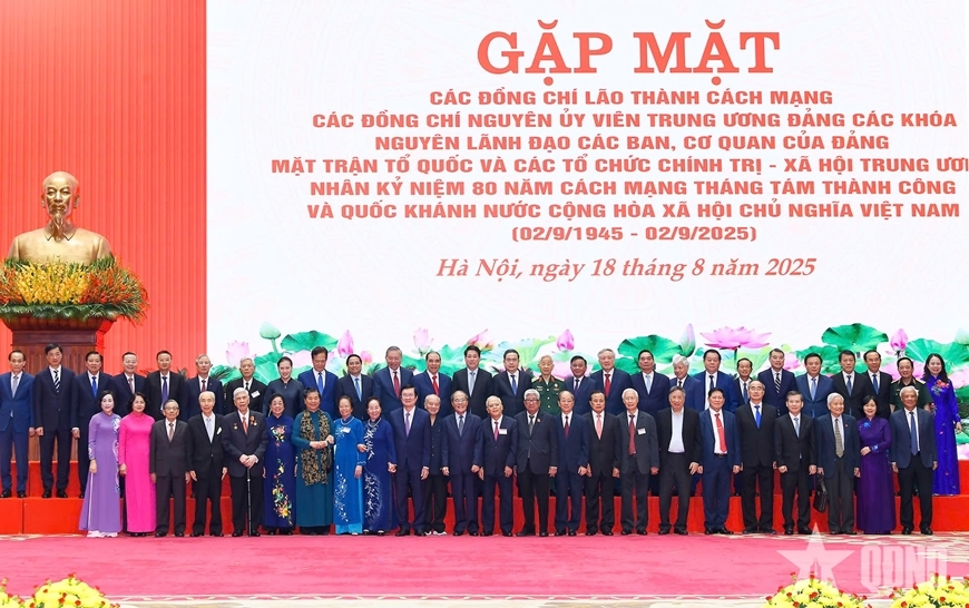 Tổng Bí thư Tô Lâm gặp mặt cán bộ lão thành cách mạng, nguyên Ủy viên Trung ương Đảng nhân kỷ niệm 80 năm Cách mạng Tháng Tám và Quốc khánh 2-9
