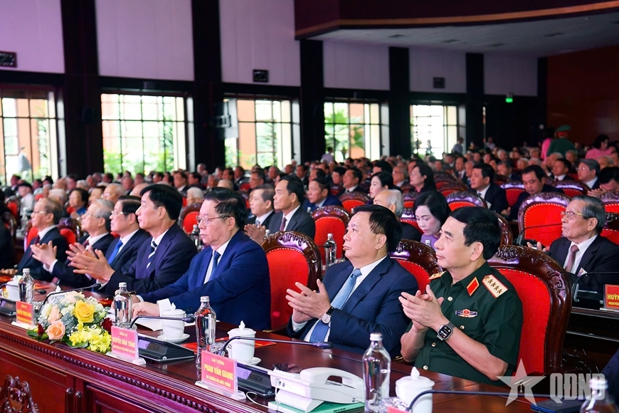 Tổng Bí thư Tô Lâm gặp mặt cán bộ lão thành cách mạng, nguyên Ủy viên Trung ương Đảng nhân kỷ niệm 80 năm Cách mạng Tháng Tám và Quốc khánh 2-9
