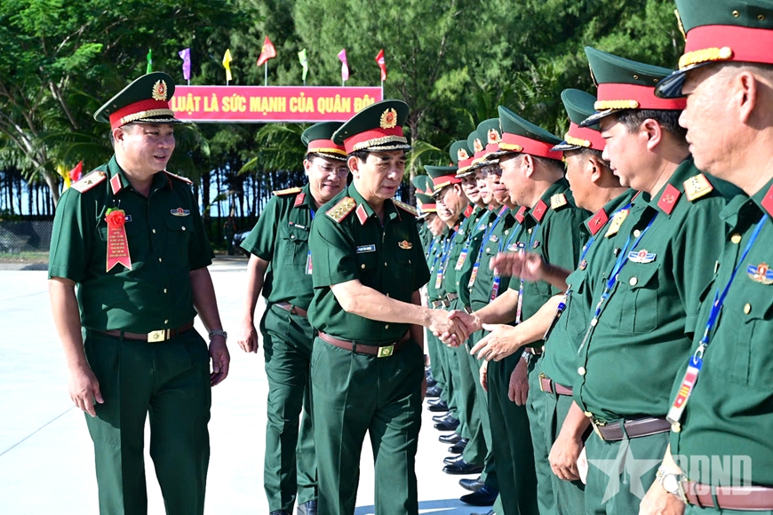 Đại tướng Phan Văn Giang thăm và làm việc với Binh đoàn 12 