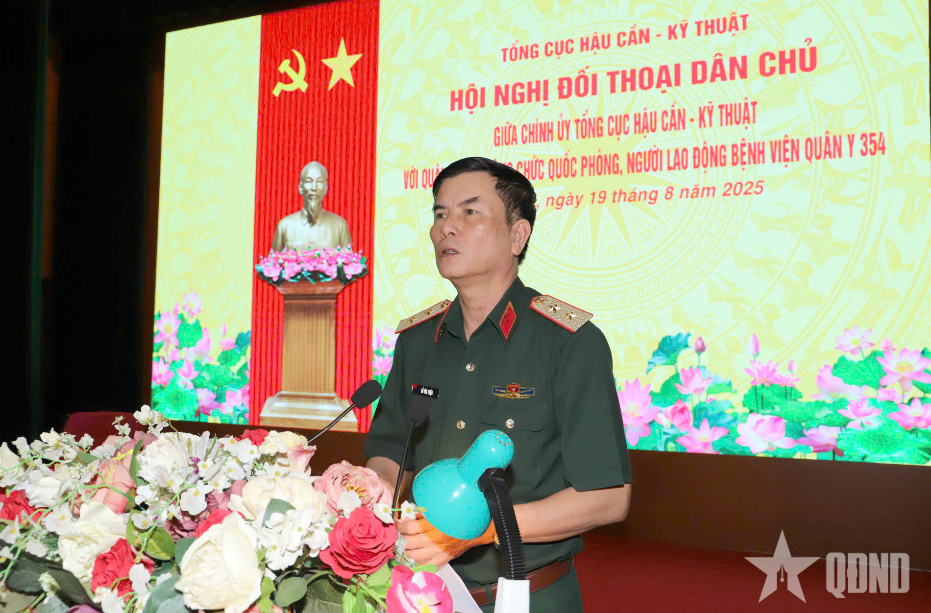 Tổng cục Hậu cần - Kỹ thuật đối thoại dân chủ với cán bộ, nhân viên, người lao động Bệnh viện Quân y 354