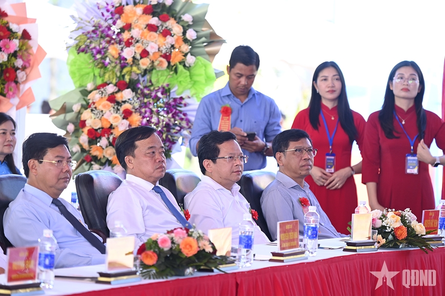 Bộ Quốc phòng khởi công các công trình giao thông trọng điểm tại Cà Mau
