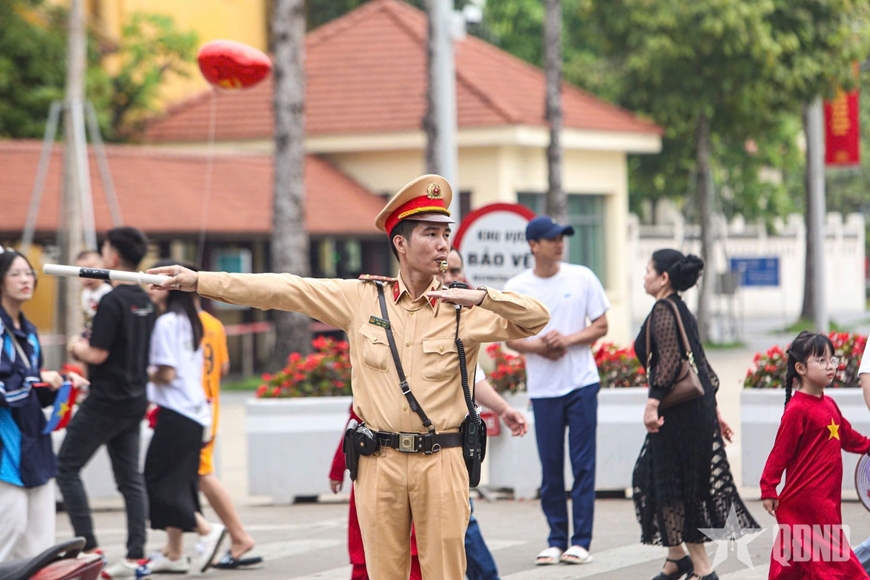 Thông báo điều chỉnh thời gian phân luồng giao thông phục vụ tổng hợp luyện lần 1 Lễ kỷ niệm 80 năm Cách mạng Tháng Tám và Quốc khánh 2-9