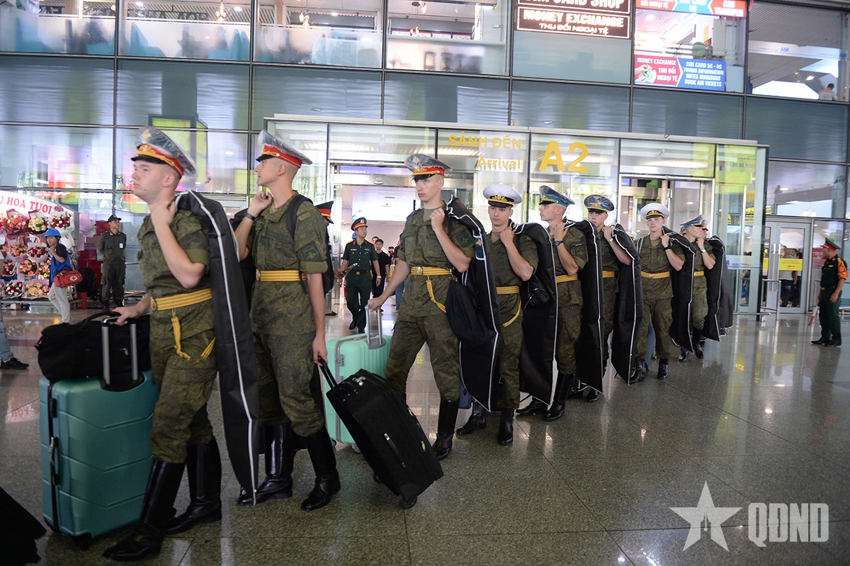 Khối quân nhân Liên bang Nga tham gia diễu binh, diễu hành đã đến Hà Nội