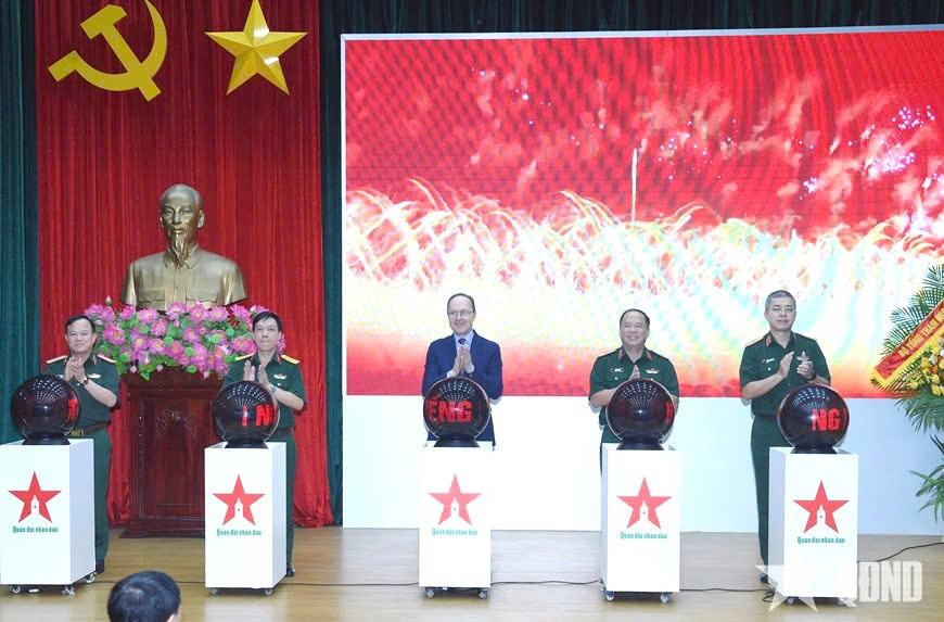 Ra mắt Báo Quân đội nhân dân Điện tử tiếng Nga

