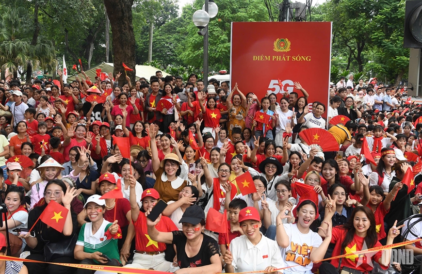 Lực lượng diễu binh, diễu hành cơ động về khu vực quanh Quảng trường Ba Đình, sẵn sàng tổng hợp luyện