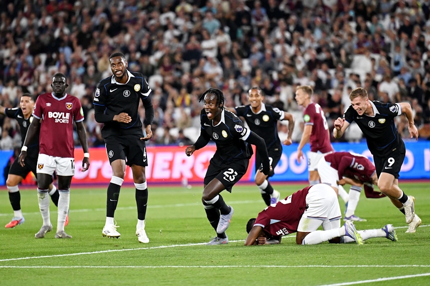 Tin thể thao (23-8): Chelsea vùi dập West Ham, Bayern thắng tưng bừng