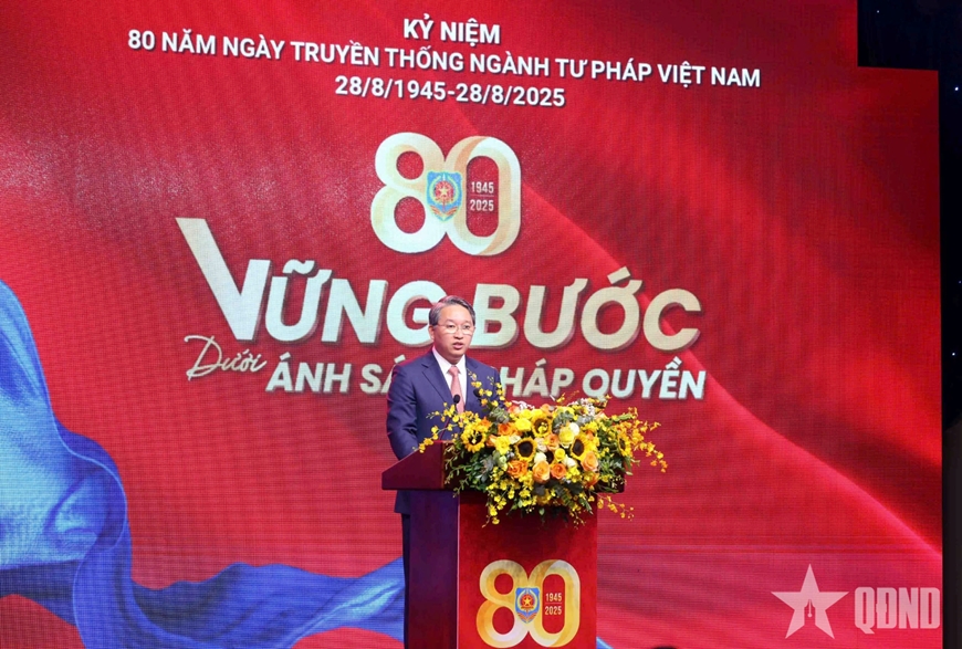 Thủ tướng Chính phủ Phạm Minh Chính đề nghị Bộ Tư pháp thực hiện “5 tiên phong”