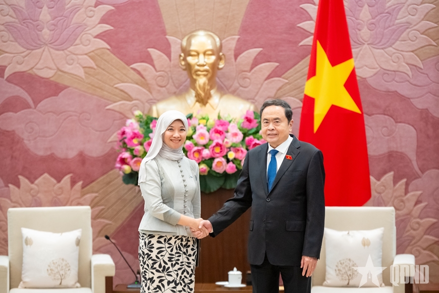 Chủ tịch Quốc hội Trần Thanh Mẫn tiếp Tổng Thư ký AIPA Siti Rozaimeriyanty Dato Haji Abdul Rahman