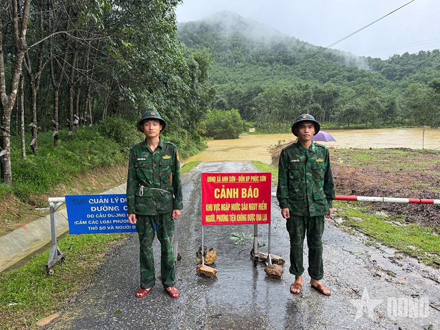 Bão số 5 gây mưa lớn kéo dài, nhiều địa phương ngập nặng và sạt lở đất