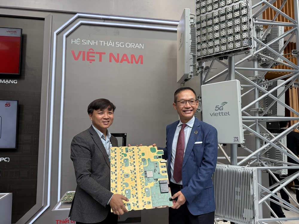 Kỹ sư Viettel với khát vọng tự chủ công nghệ