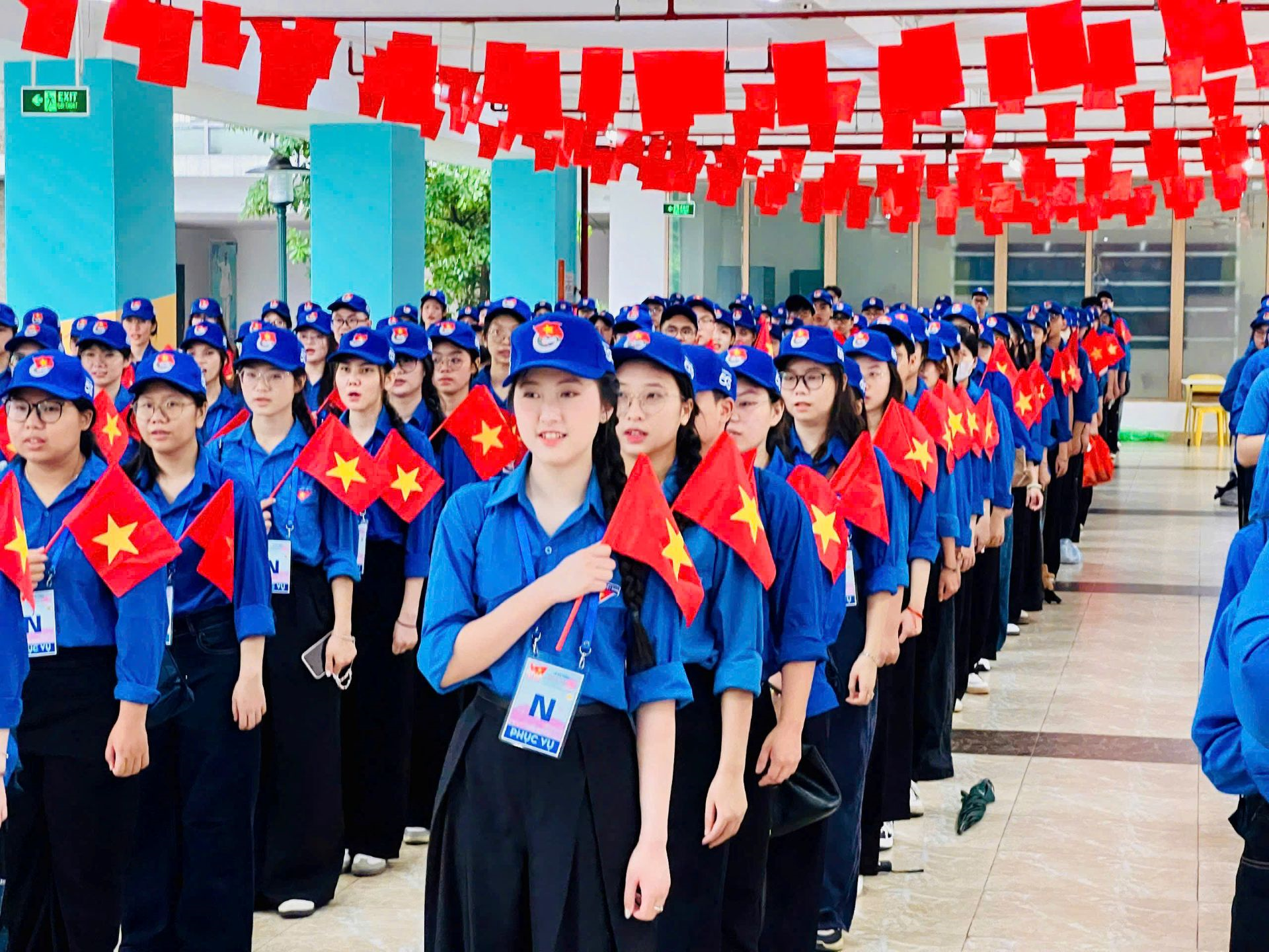 Rộn ràng sắc xanh tình nguyện Thủ đô