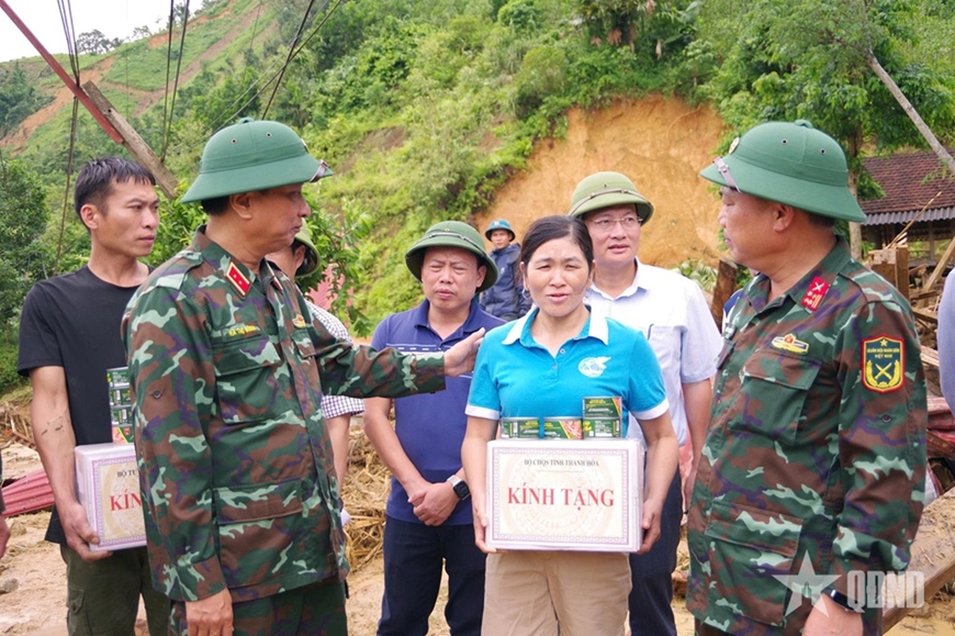 Quân khu 4 huy động thêm 300 cán bộ, chiến sĩ hỗ trợ nhân dân xã Yên Nhân