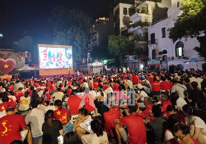 Cả nước hân hoan mừng Quốc khánh - Hào hùng khí thế diễu binh, diễu hành