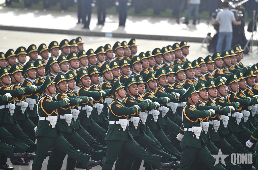Hình ảnh các khối diễu binh hùng tráng của Quân đội nhân dân Việt Nam