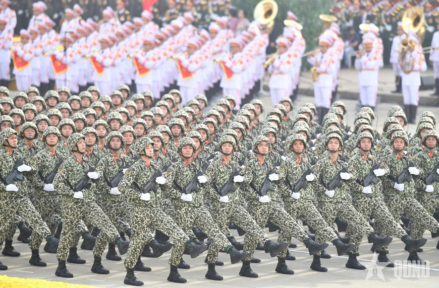 Hình ảnh các khối diễu binh hùng tráng của Quân đội nhân dân Việt Nam