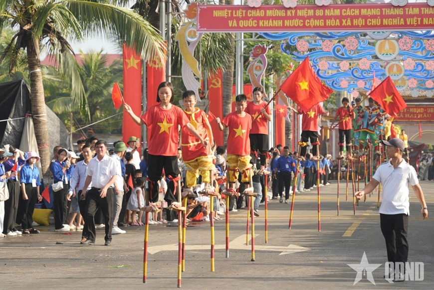 Tết Độc lập ở “miền quê đáng sống”