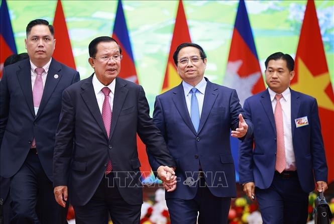 Thủ tướng Phạm Minh Chính hội kiến Chủ tịch Đảng Nhân dân Campuchia, Chủ tịch Thượng viện Campuchia Hun Sen