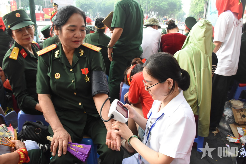 Những hình ảnh đẹp của các lực lượng phục vụ Lễ kỷ niệm, diễu binh, diễu hành