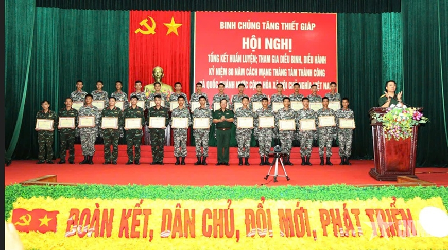 Binh chủng Tăng thiết giáp: Tổng kết huấn luyện, tham gia nhiệm vụ A80