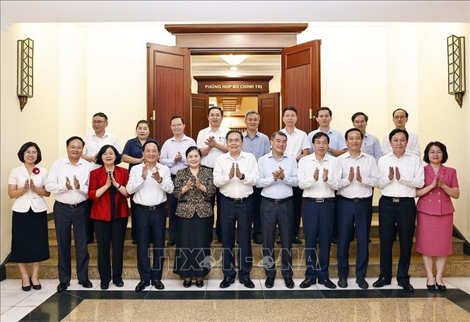 Bộ Chính trị cho ý kiến về công tác chuẩn bị Đại hội Đảng bộ các tỉnh, thành phố Cần Thơ, Lai Châu, Hà Tĩnh