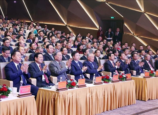 Tổng Bí thư Tô Lâm: Đài Truyền hình Việt Nam cần nỗ lực để thực sự trở thành cơ quan truyền thông quốc gia kiểu mẫu, hàng đầu khu vực