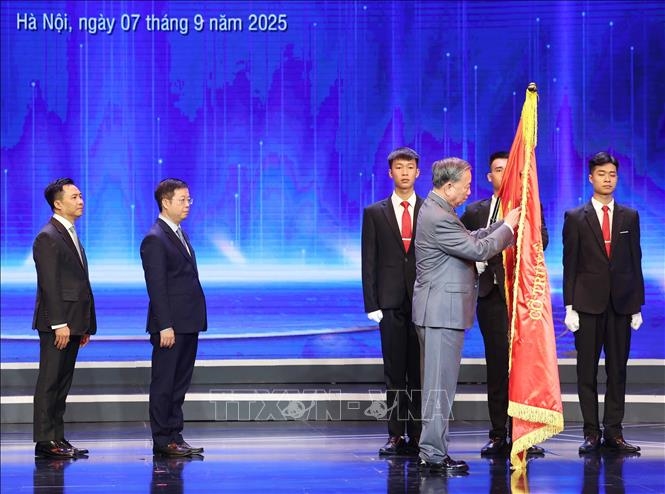 Tổng Bí thư Tô Lâm: Đài Truyền hình Việt Nam cần nỗ lực để thực sự trở thành cơ quan truyền thông quốc gia kiểu mẫu, hàng đầu khu vực