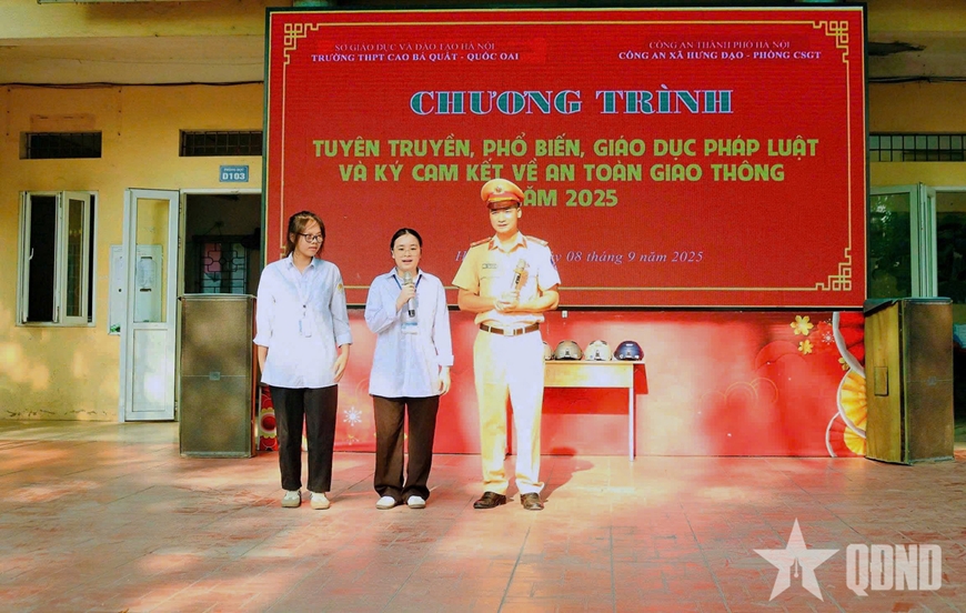 Hà Nội: Đẩy mạnh tuyên truyền an toàn giao thông cho học sinh