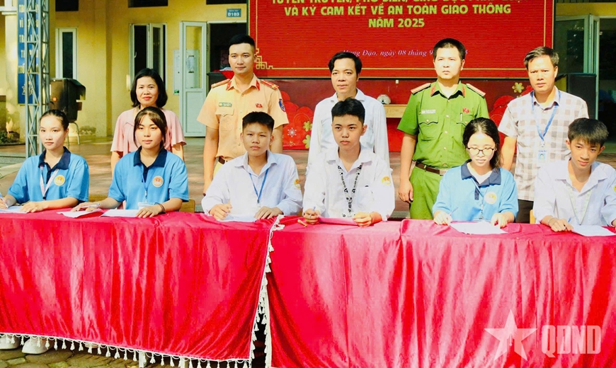 Hà Nội: Đẩy mạnh tuyên truyền an toàn giao thông cho học sinh