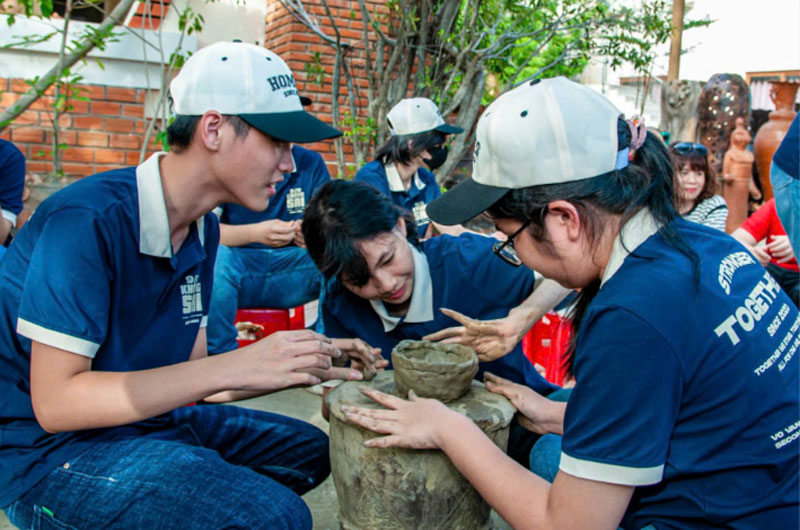 Truyền kiến thức, rèn kỹ năng