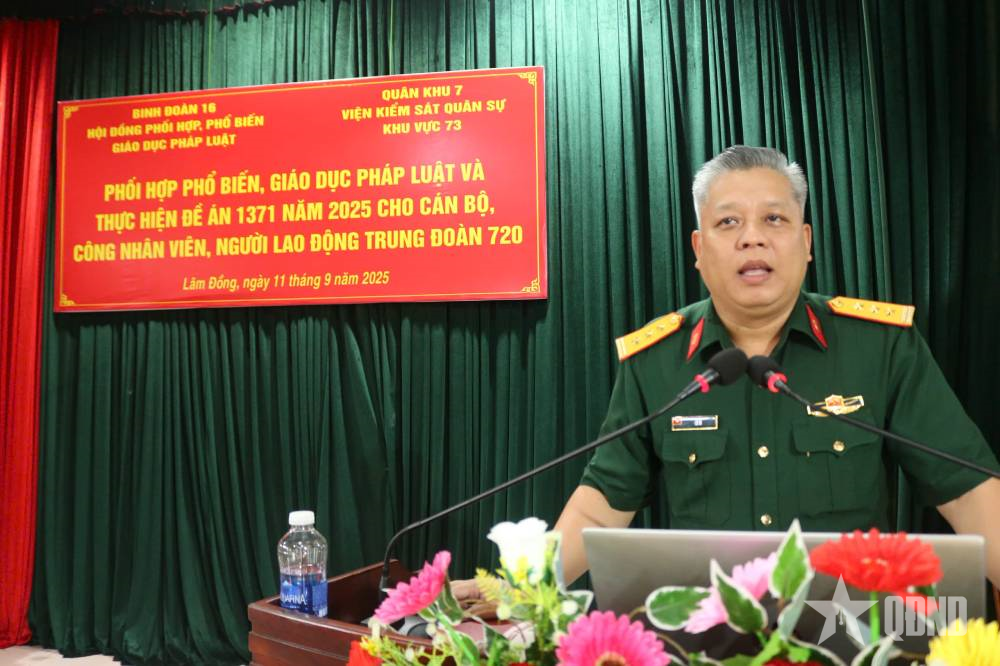 Binh đoàn 16: Phổ biến giáo dục pháp luật tại Trung đoàn 720

